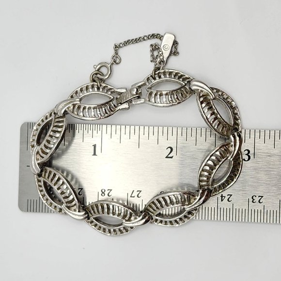 Vintage Monet Mid-Century Silver-Tone Open Link Bracelet w/Safety Chain - Picture 4 of 10